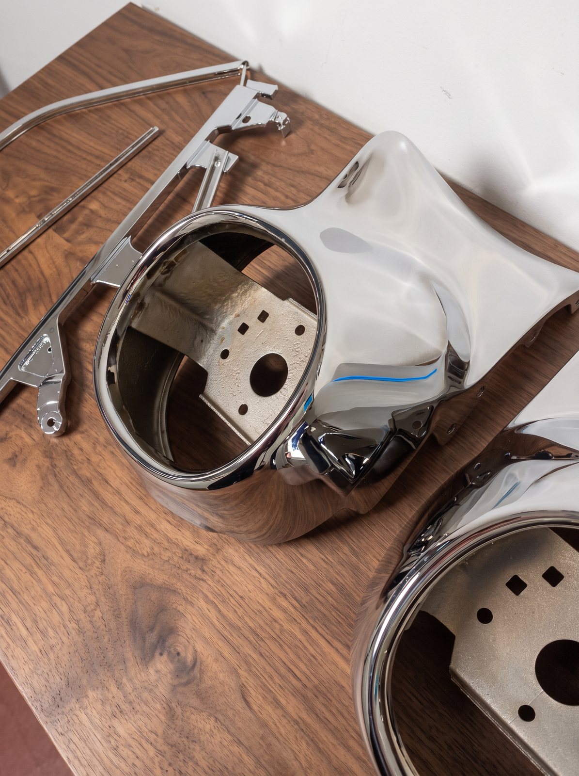 Lamp housings 2